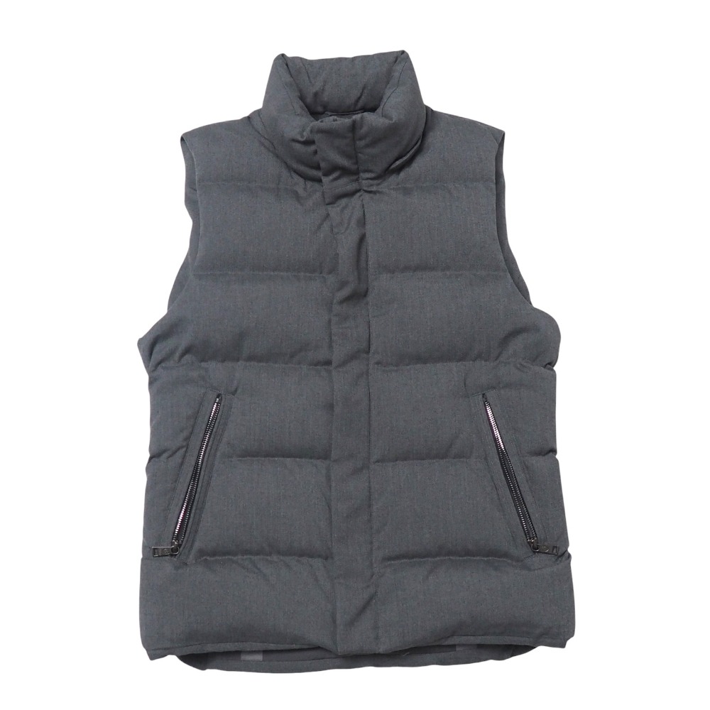BLACKEYEPATCH ブラックダウンベスト OE LOGO PUFFER VEST | BlackEyePatch(ブラックアイパッチ) / アウター