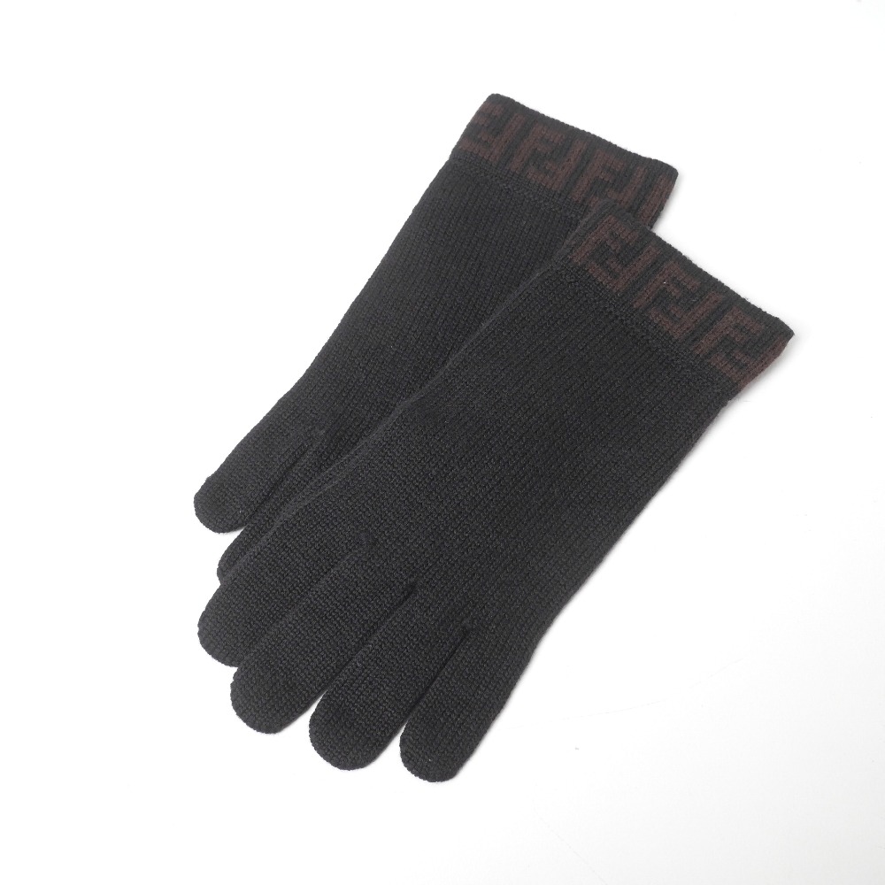 ■美品■FENDI フェンディ 手袋 ニット グローブ FF柄 イタリア製 ブランド古着【中古】20260309/RA8183｜トレード店