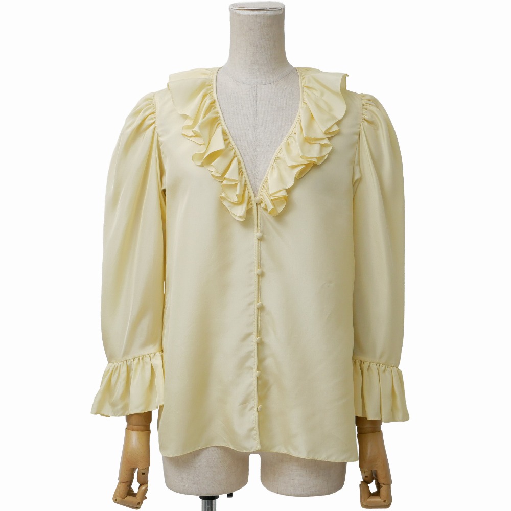 ■美品■2025年製■Chloe クロエ V-neck ruffle top インチ silk habotai トップ 大いさ36 総絹地 フラウンス イタリア製 ブランド名古着【中古】20260604/RA9593