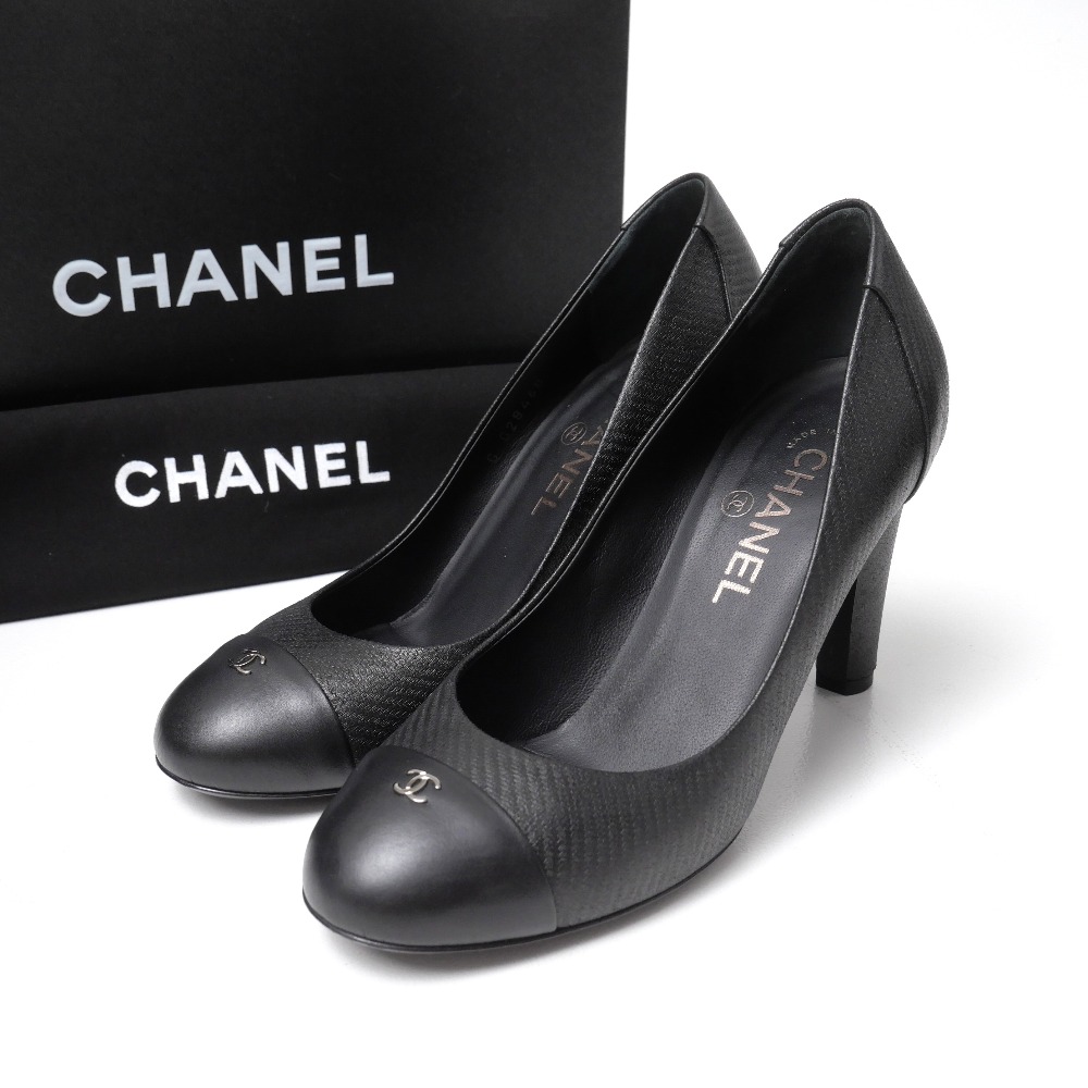 ■美品■CHANEL シャネル パンプス 大いさ37 1/2 C 13A ココマーク CC キャップトゥ ブランド名古着【中古】20260604/RA9631