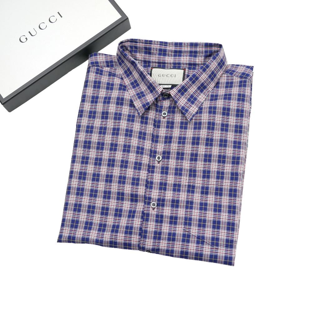 ■美品■GUCCI グッチ 半袖プルオーバー 大きさ48 ミケーレ期 読み合わせる柄 厚地の外套大きさ イタリア製 ブランド名古着【中古】20260610/RA9736