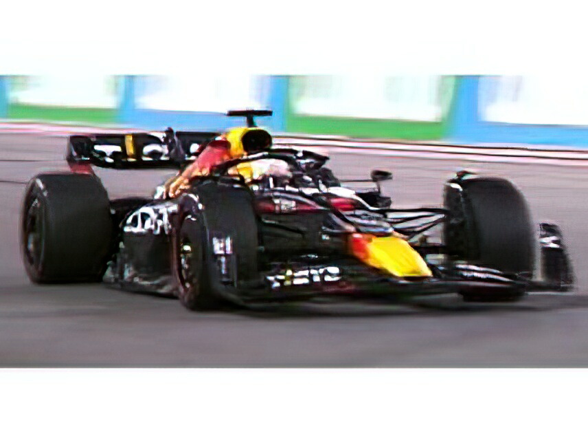 【取っておく】RED BULL F1  RB18 TEAM ORACLE RED BULL RACING N 1 WINNER JAPAN GP WITH PIT BOARD WORLD CHAMPION 2022 MAX VERSTAPPEN - MATT BLUE YELLOW RED /Minichamps 1/18 ミニカー