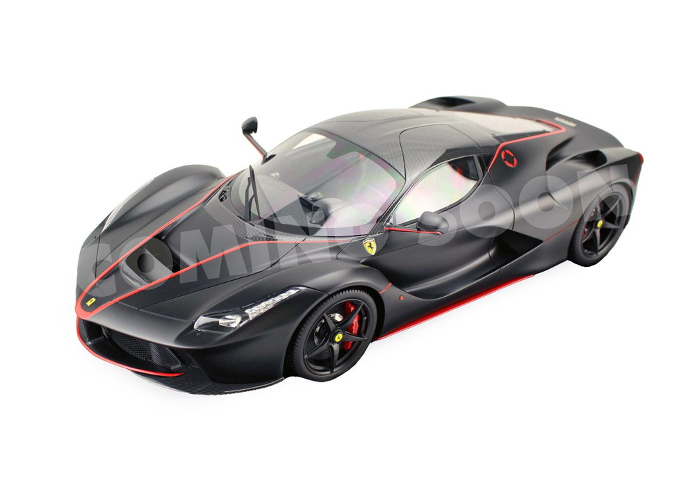 【取って置く】2026年発売予定を組むFerrari LaFerrari 引っ敷き黒いこと 赤いこと縞模様 カーボンファイバーベース 見せびらかす容れもの嘱する/ BBR 1/12 ミニカー