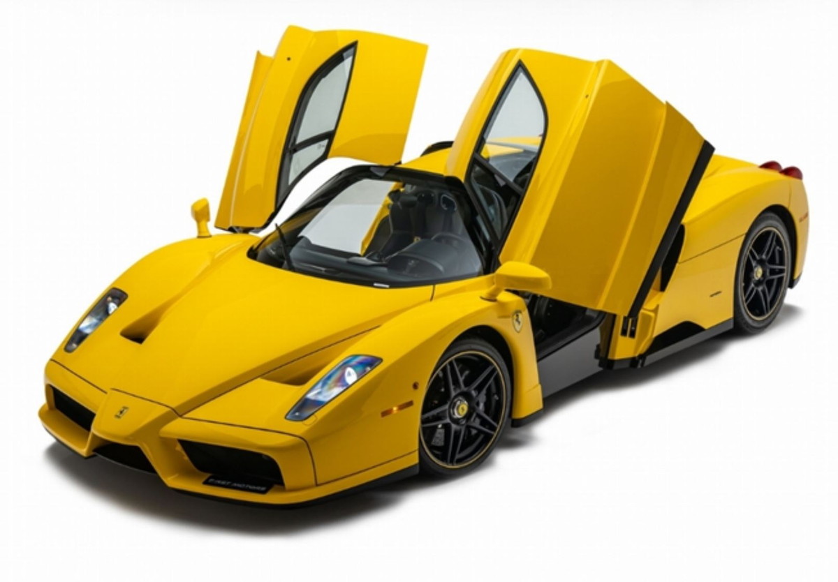 【取っておく】Ferrariフェラーリ Enzo open diecast Giallo Modena Black yellow wheels Luxury pack / BBR 1/18 ミニカー