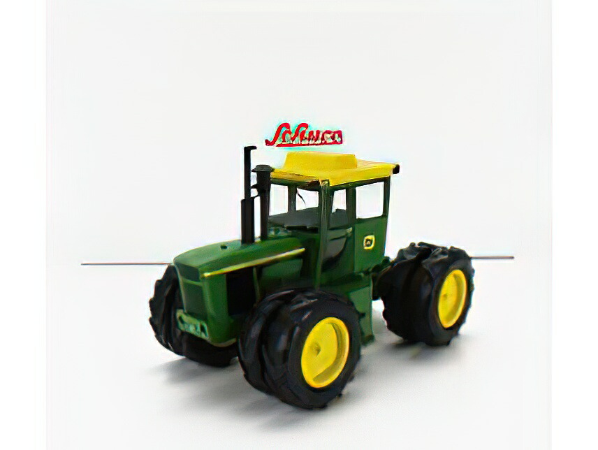 JOHN DEERE - 7520 TRACTOR 1982 - GREEN /Schuco 1/32 ミニカー