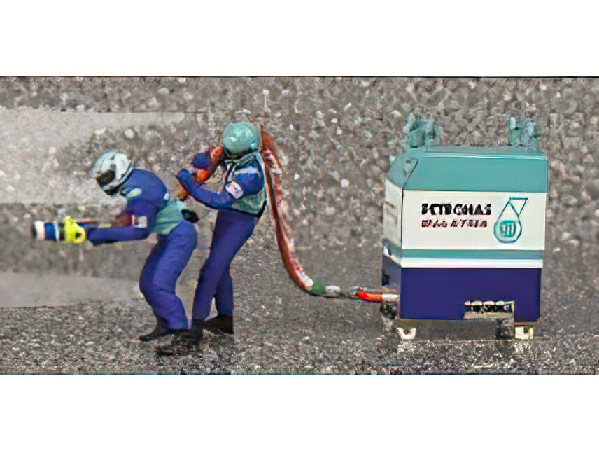 FIGURES - F1 PIT-STOP SAUBER 2002 RIFORNIMENTO - FIGURES - BLUE GREEN/Minichamps 1/43ミニカー