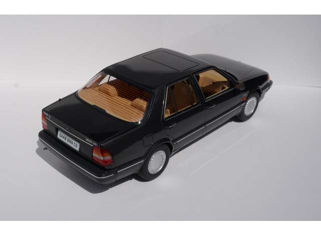 トリプル9 1/18 サーブ 9000 CD ターボ 1990 (シルバー) 楽天市場】トリプル9 1/18 サーブ 9000 CD 1990 シルバーTriple