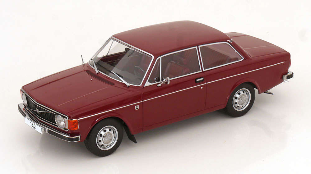 Volvo 142 1973/ MCG 1/18 ミニカー
