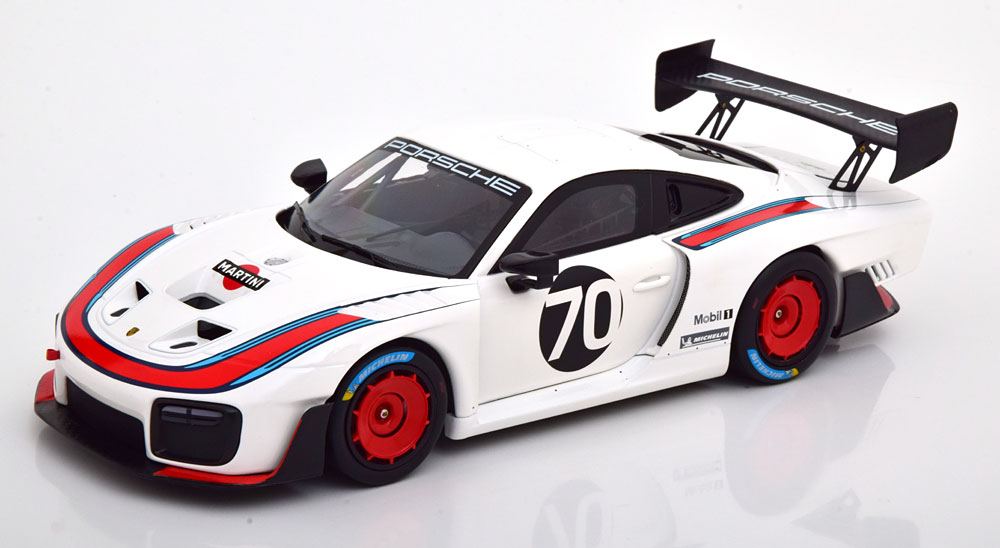 Porsche 935 19 (911 (991 II) GT2 RS軍事基地) 2018 ポルシェ特注模範例/ MINICHAMPS 1/18 ミニカー