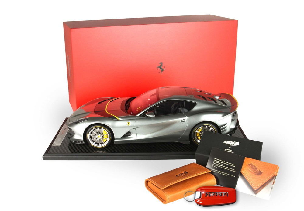 【取って置く】Ferrari 812 Competizione 2021 コーバーングレー スペアキーケース クオイオスケドーニ嘱する/ BBR 1/12 48台押さえるミニカー