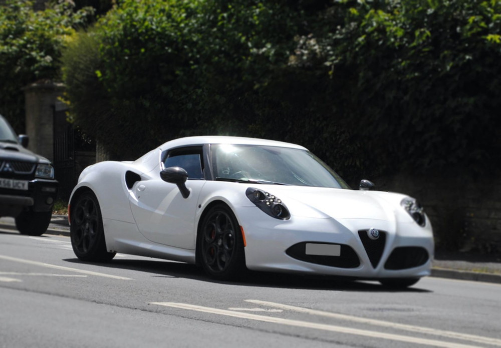 【予約】Alfa Romeo 4C マットビアンコカッラーラ/ BBR 1/18 ミニカー|ラストホビー