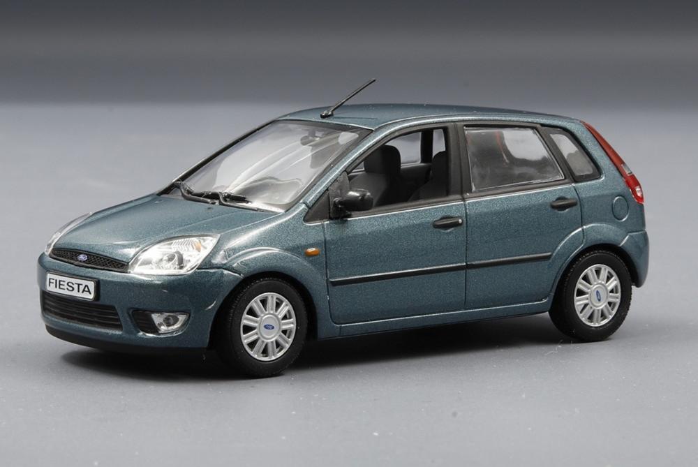 Ford Fiesta 2001 5ドア HB グリーンメタリック/ MINICHAMPS 1/43 ミニカー