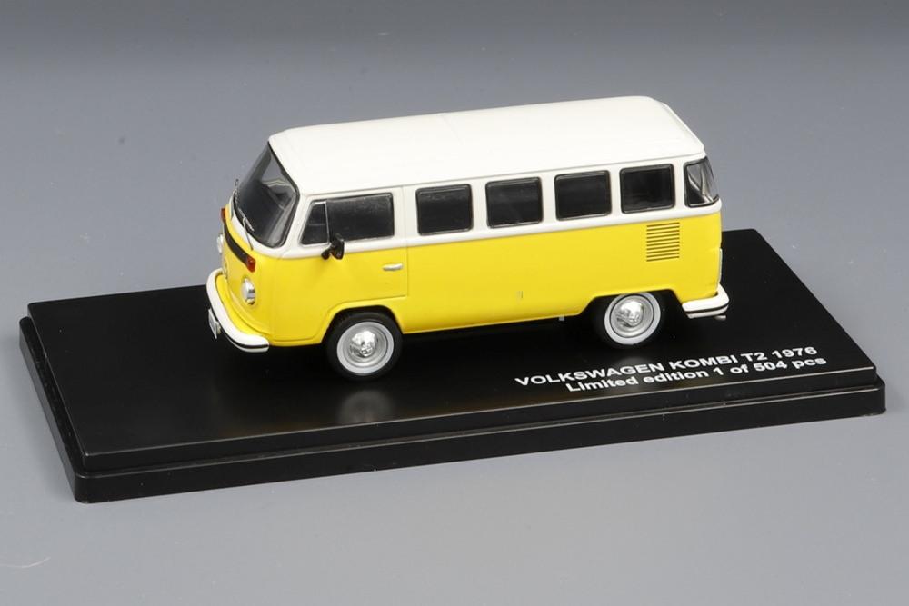 Volkswagen T2 Combi 1976 黄み白いこと 黒いこと室内装飾/ TRIPLE9 1/43 ミニカー 乗り物のおもちゃ-おもちゃ
