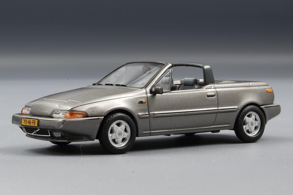 Volvo 480 Turbo Cabriolet 1990 シルバー/ TRIPLE9 1/43 ミニカー