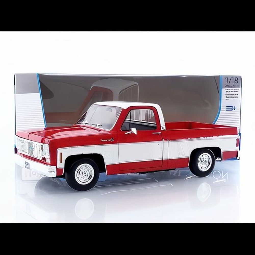 CHEVROLET C10 シャイアン スーパー 1974/ MAISTO 1/18 ミニカー