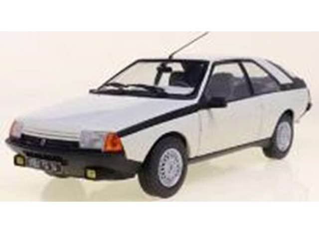 1985 ルノー フエゴ ターボ ホワイト Renault Fuego Turbo ミニカー / SOLIDO 1/18 ミニカー