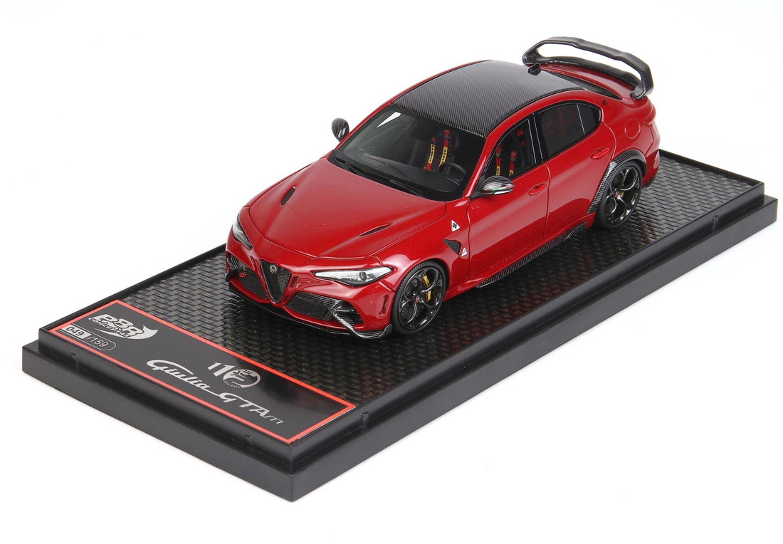 【予約】Alfa Romeoアルファロメオ Giulia GTAM レッドベルト Rosso Competizione 限定159台 / BBR 1/43 ミニカー