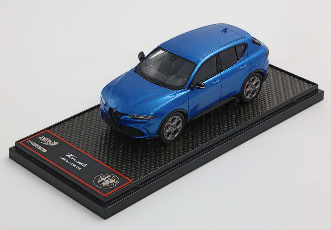 【取っておく】Alfa Romeoアルファロメオ Tonale Veloce Blu Misano 押さえる50台 / BBR 1/43 ミニカー