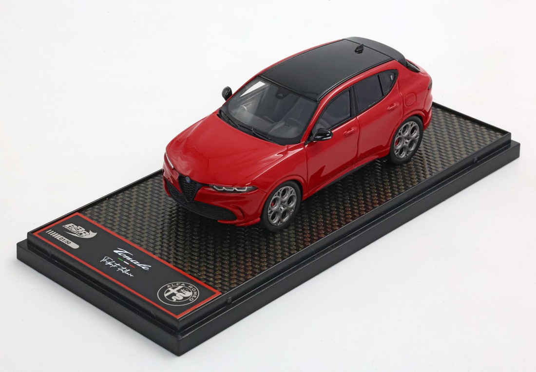 【取っておく】Alfa Romeoアルファロメオ Tonale Tributo Rosso Alfa 押さえる50台 / BBR 1/43 ミニカー