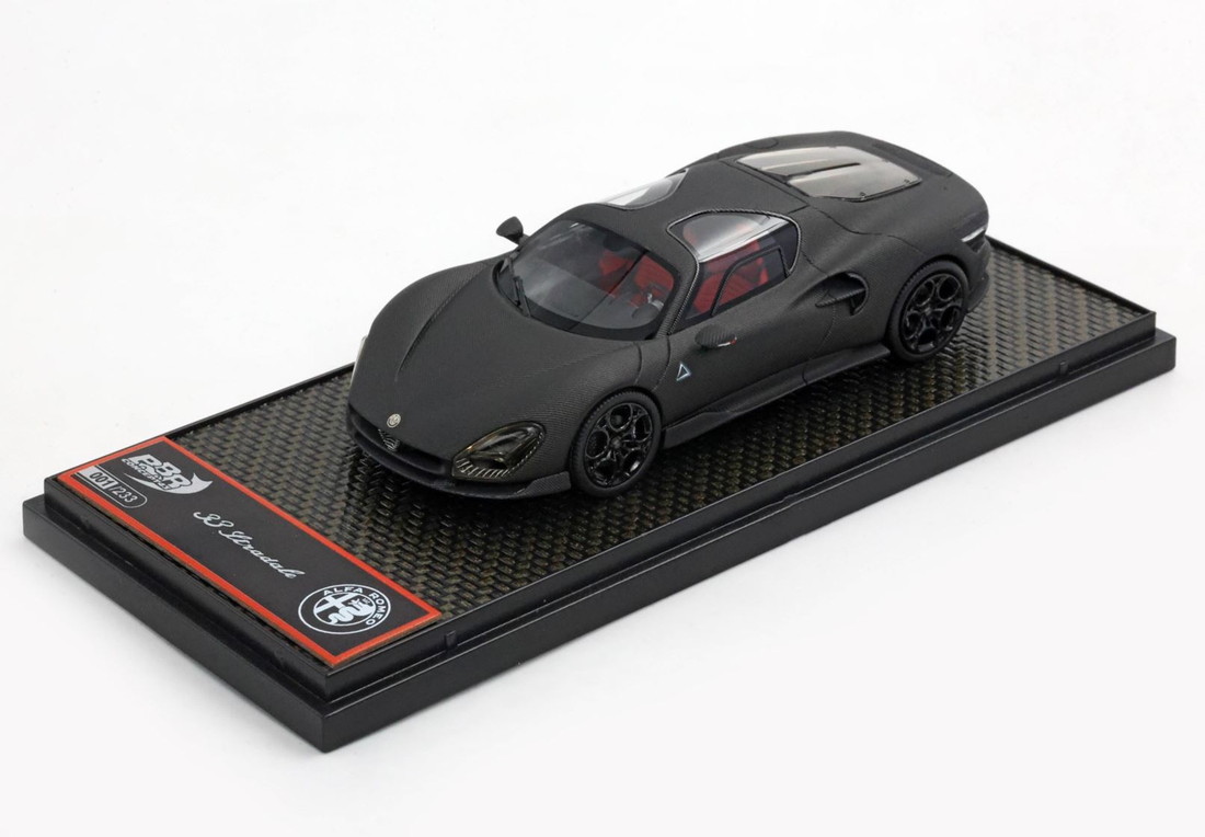 予約】Alfa Romeoアルファロメオ 33 Stradale Full matt carbon Fibre
