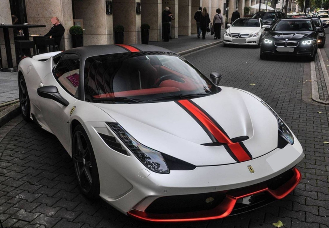 【予約】Ferrariフェラーリ 458 Speciale Bianco Italia Matt with red stripe / BBR 1/18 ミニカー
