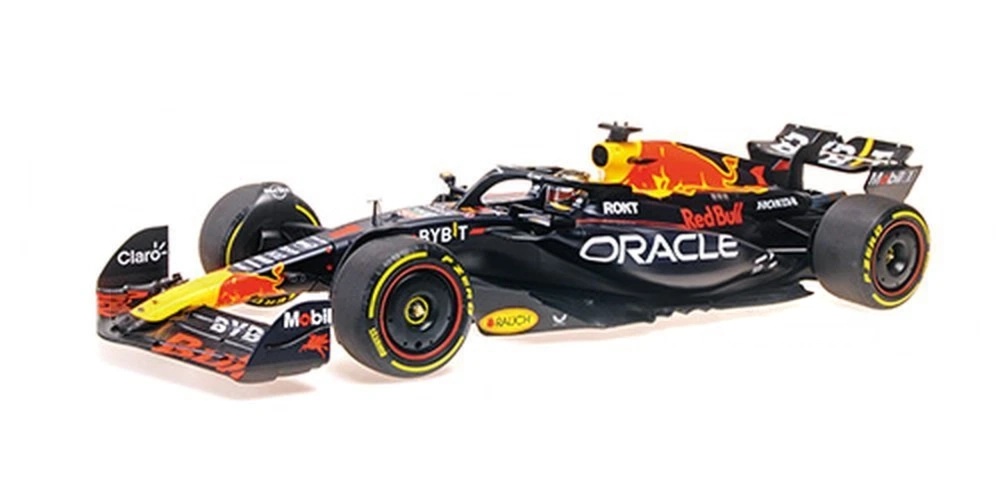 RED BULL RB19 Winner Qatar GP World Champion 2023 M. Verstappen / MINICHAMPS 1/12 ミニカー