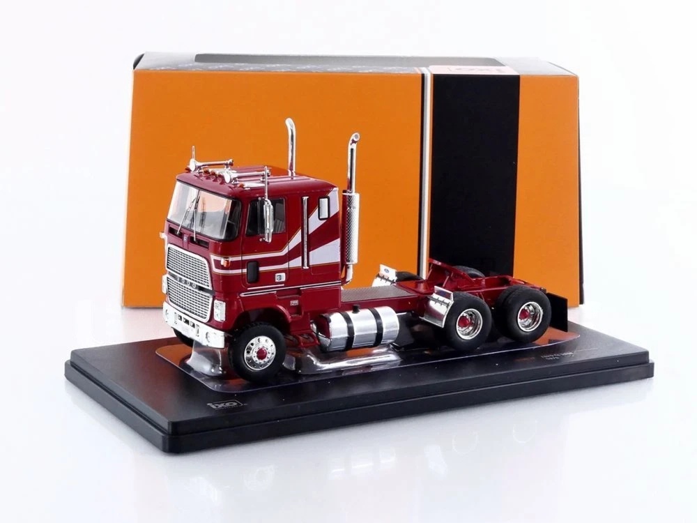 FORD CL 900 1976 フォード / IXO 1/43 ミニカー