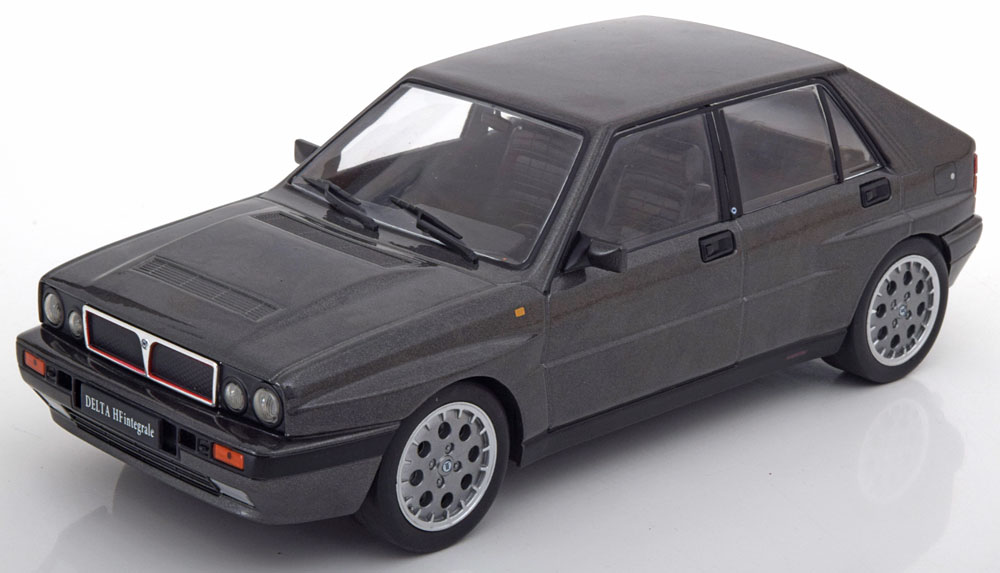 Lancia Deltaランチャ・デルタ HF Integraleインテグラレ 16V 1990 グレーメタリック / TRIPLE9 1/18 ミニカー