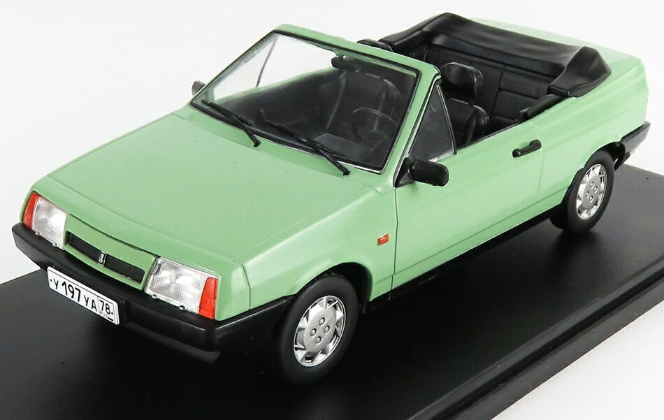 LADAラダ VAZ 2108 カブリオレ ナターシャ 1986 ダメージブリスターボックス グリーン EAST-LEGENDARY-CARS-HACHETTE / EDICOLA 1/24 ミニカー