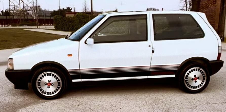【予約】2026年発売予定FIATフィアット ウーノ ターボ i.e. 1987 フルオープン ホワイト NEW HIGH QUALITY LINE - 4 APERTURE - 4 OPENINGS / MITICA-DIECAST 1/18 ミニカー