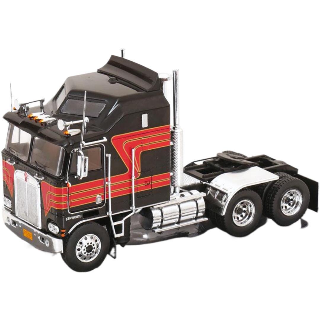 Kenworthケンワース K100 Aerodyneエアロダイン towing vehicleトーイングビークル 1976 黒いこと 赤いこと / IXO 1/43 ミニカー おもちゃ-乗り物のおもちゃ
