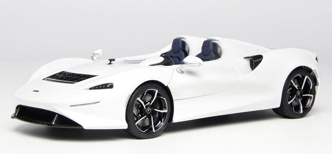 【予約】2026年発売予定 McLarenマクラーレン Elvaエルヴァ 2020 ホワイト / LCD 1/18 ミニカー