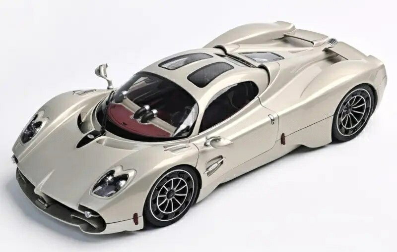 【予約】2026年発売予定 Paganiパガーニ Utopiaユートピア 2022 Grigio Rinascimentoグリジオ・リナシメント ライトグレー / LCD 1/18 ミニカー｜ラストホビー