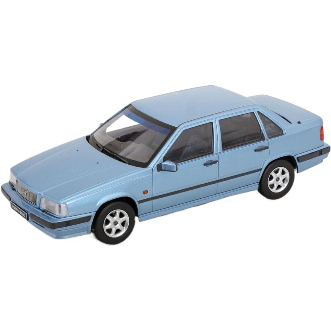Volvoボルボ 850 1993 ライトブルーメタリック / TRIPLE9 1/18 ミニカー｜ラストホビー