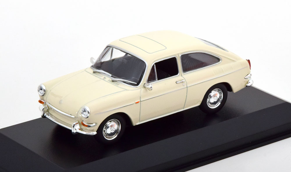 VW 1600 TL 1966 クリーム Maxichampsコレクション/ MINICHAMPS 1/43 ミニカー