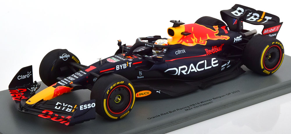 Red Bull RB18 GPベルギー 分野はやりっ子 Verstappen 2022 入れもの付き添い人/ Spark 1/18 ミニカー