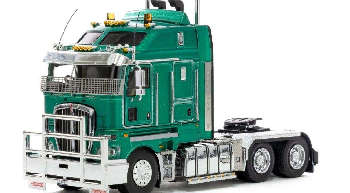 Metallic Green Kenworth K200トラック /DRAKE 1/50 建設機械模型 26,455円