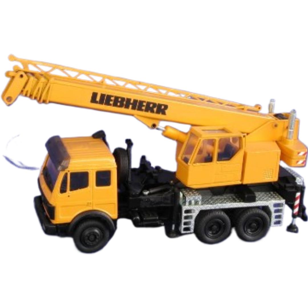 Liebherr LTF 1030 クレーン / CONRAD 1/50 建設機械模型 工事車両