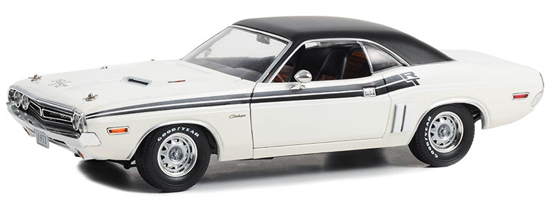 1971 Dodge Challenger R/T ブライトホワイト レッドプラッドシート ミニカー / GREENLIGHT 1/18