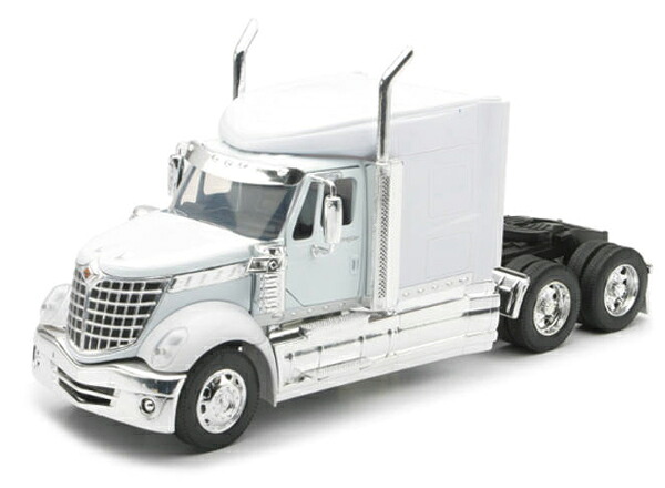 International世界的 ロンスター キャブ 白いこと 貨物自動車 ひな型 / NEW-RAY 1/32 ミニカー ひな型