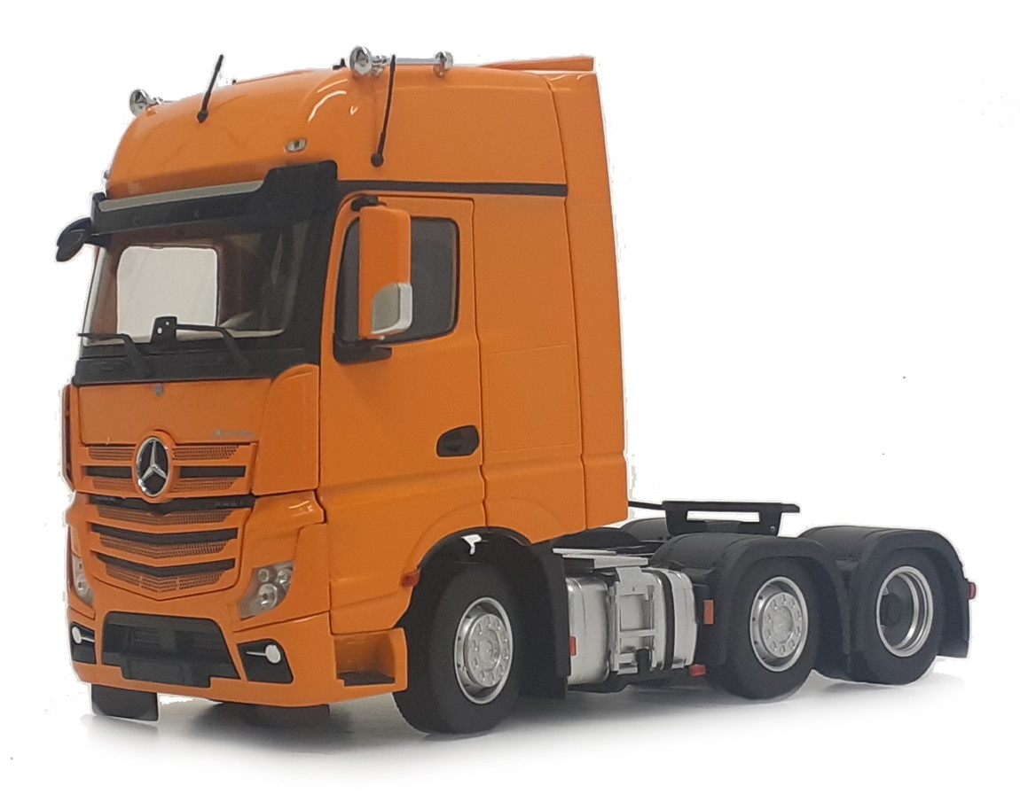 【取っておく】Mercedes-Benzメルセデスベンツ Actrosアクトロス Gigaspaceギガ空白文字 6x2 黄色 / margemodel 1/32 ミニカー