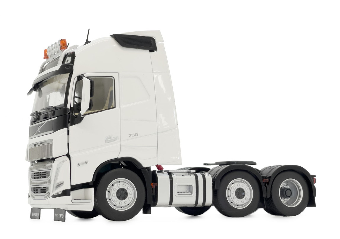 【取っておく】Volvoボルボ FH5 貨物自動車 6x2 せつ然たる白いこと / margemodel 1/32 ミニカー