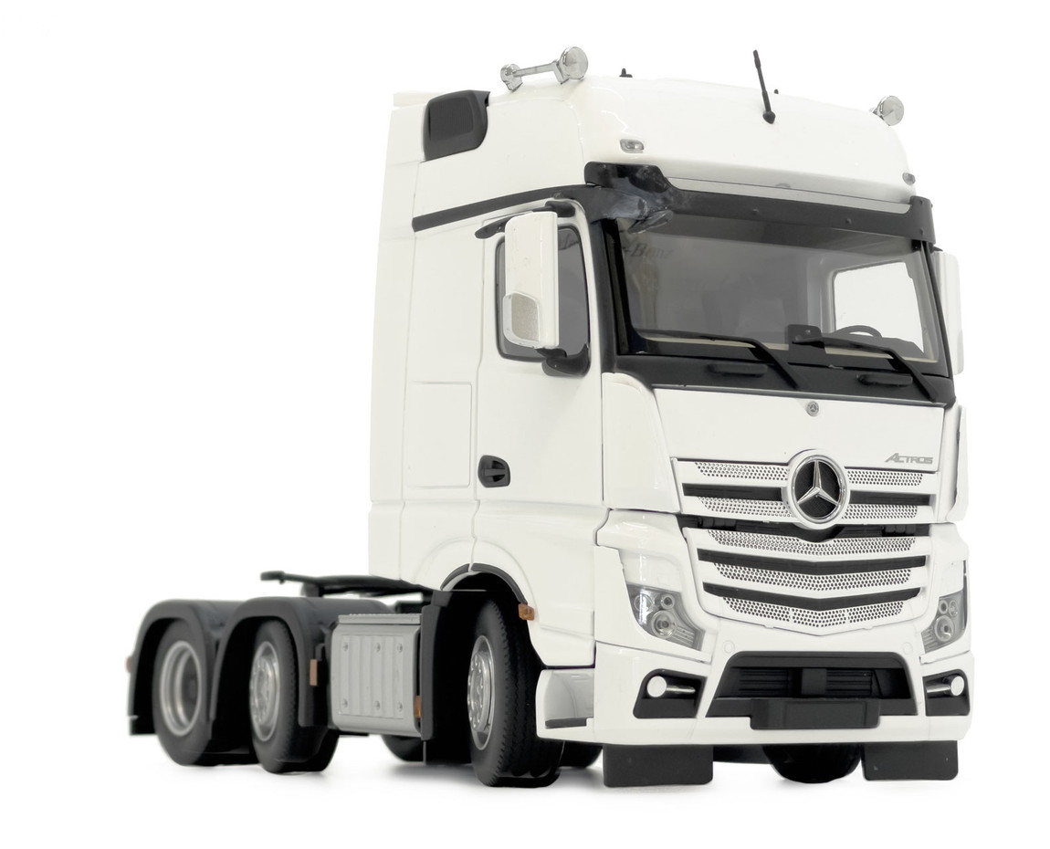 【取っておく】Mercedes-Benzメルセデスベンツ Actrosアクトロス Gigaspaceギガ間隔文字 6x2 せつ然たる白いこと / margemodel 1/32 ミニカー