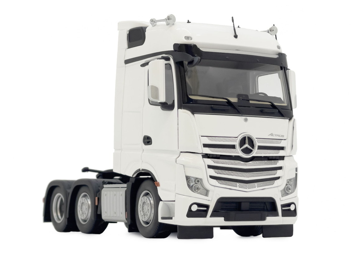 【取っておく】Mercedes-Benzメルセデスベンツ Actrosアクトロス Bigspace 6x2 せつ然たる白いこと / margemodel 1/32 ミニカー