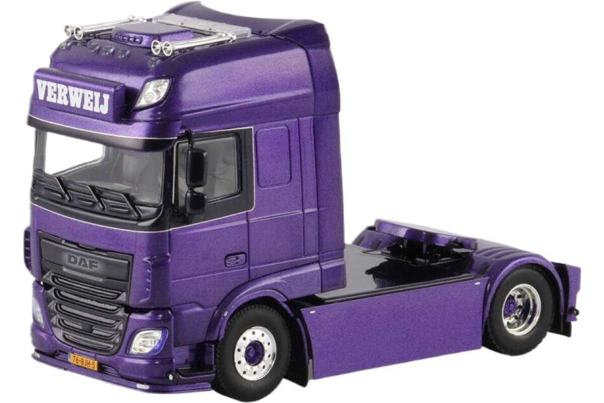 Verweij DAF XF Super Space Cab 貨物自動車 ひな型 /WSI 1/50