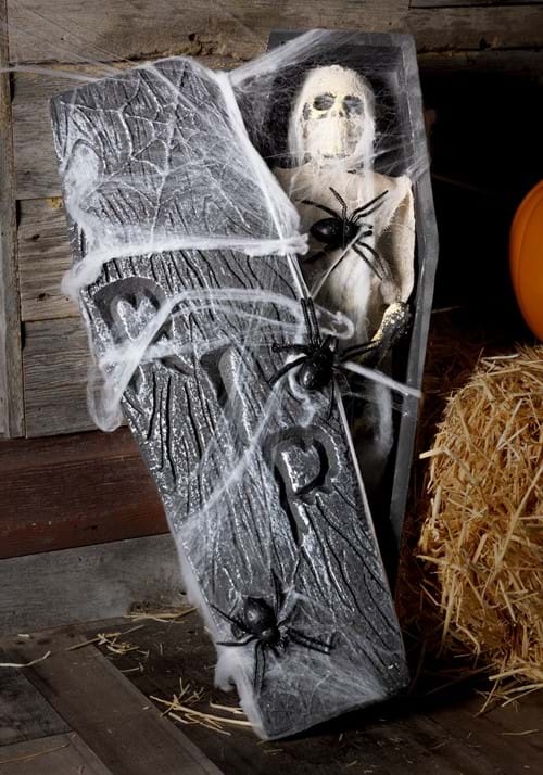 69cm ミイラ棺 デコレーション ハロウィン 発泡スチロール製 骨 クモ ガーゼ付き RIP装飾 69cm x 23cm x 10cm