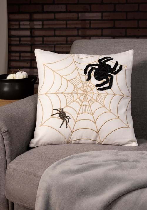 46cm 刺繍スパイダー&ウェブ ハロウィン デコレーション クッション ビーズ装飾 コットン100% 45cm角｜ラストホビー 10,878円