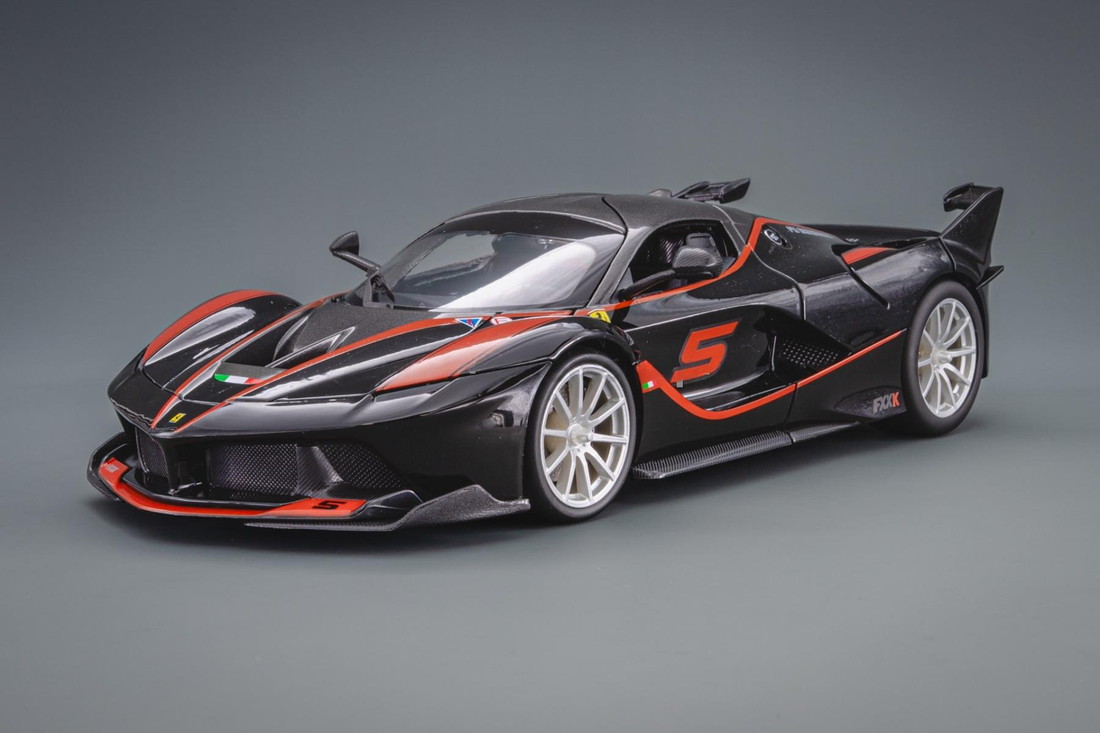 Ferrariフェラーリ FXX K ブラック レッド /Bburagoブラーゴ 1/18 ダイキャストミニカー 13,542円