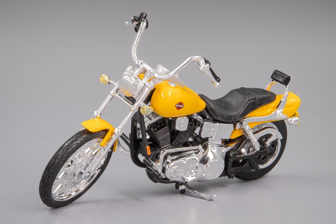 Harley Davidsonハーレーダビッドソン FXDWG Dyna Glide Wide 2001 yellow /Maistoマイスト 1/18 ダイキャストバイク
