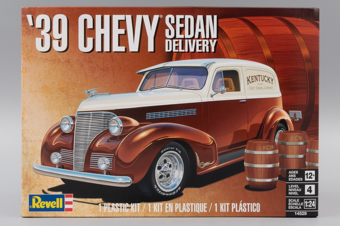 Chevroletシボレー 1939 Chevy Sedan Delivery 1939 組み立てプラモキット模型 /Revellレベル 1/24